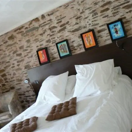 Bed & Breakfast Le Logis De L'orvoire Tillieres